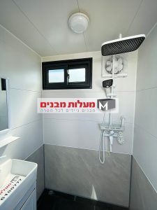 מקלחת דגם לוקסורי 1.10/1.45מ'